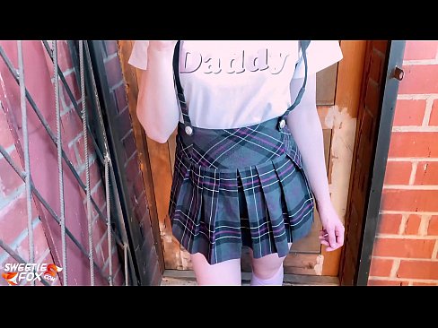 ❤️ A estudante chupa profundamente a sua pila e fode em vez de aulas. ️❌ Porno real em nós ❌️