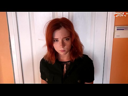 ❤️ Guarda de Segurança Punida Mulher Bonita por Roubo em Loja - Cum In Mouth ️❌ Porno real em nós ❌️